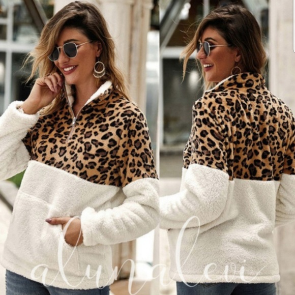Aluna Levi Sweaters - Leopard Sherpa Halfzip